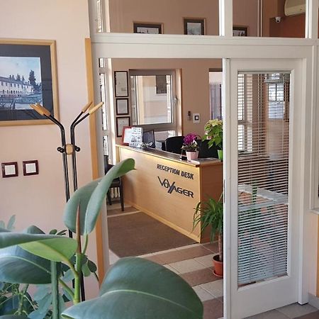 Voyager Bed & Breakfast Novi Sad Exterior photo