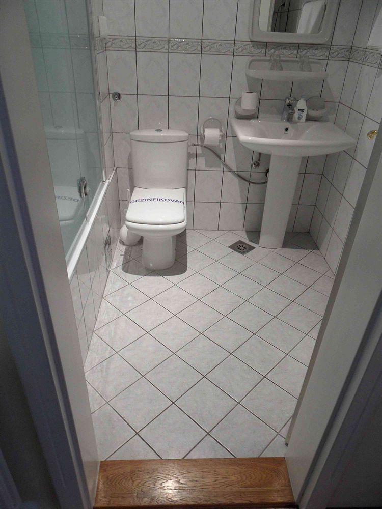 Voyager Bed & Breakfast Novi Sad Exterior photo