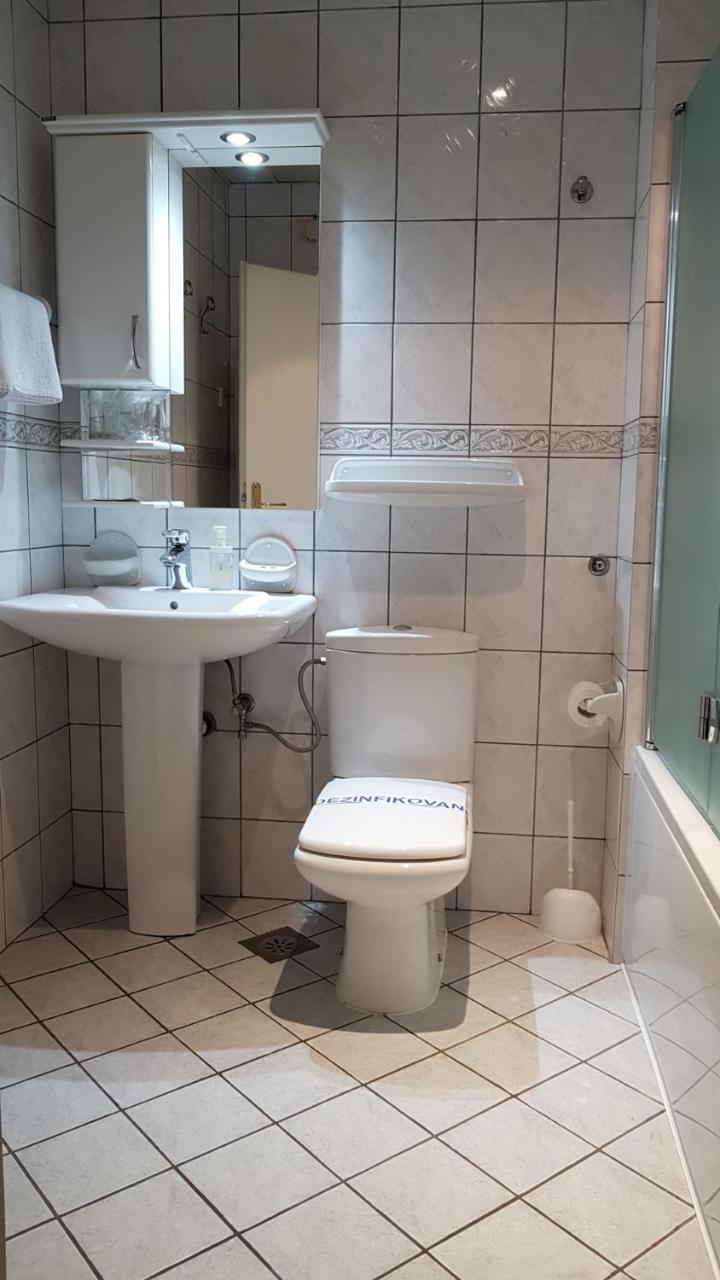 Voyager Bed & Breakfast Novi Sad Exterior photo
