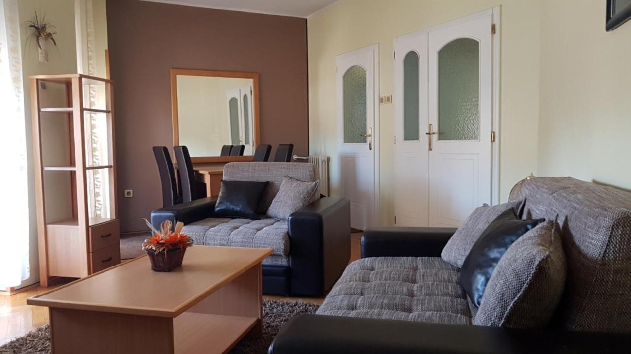 Voyager Bed & Breakfast Novi Sad Exterior photo