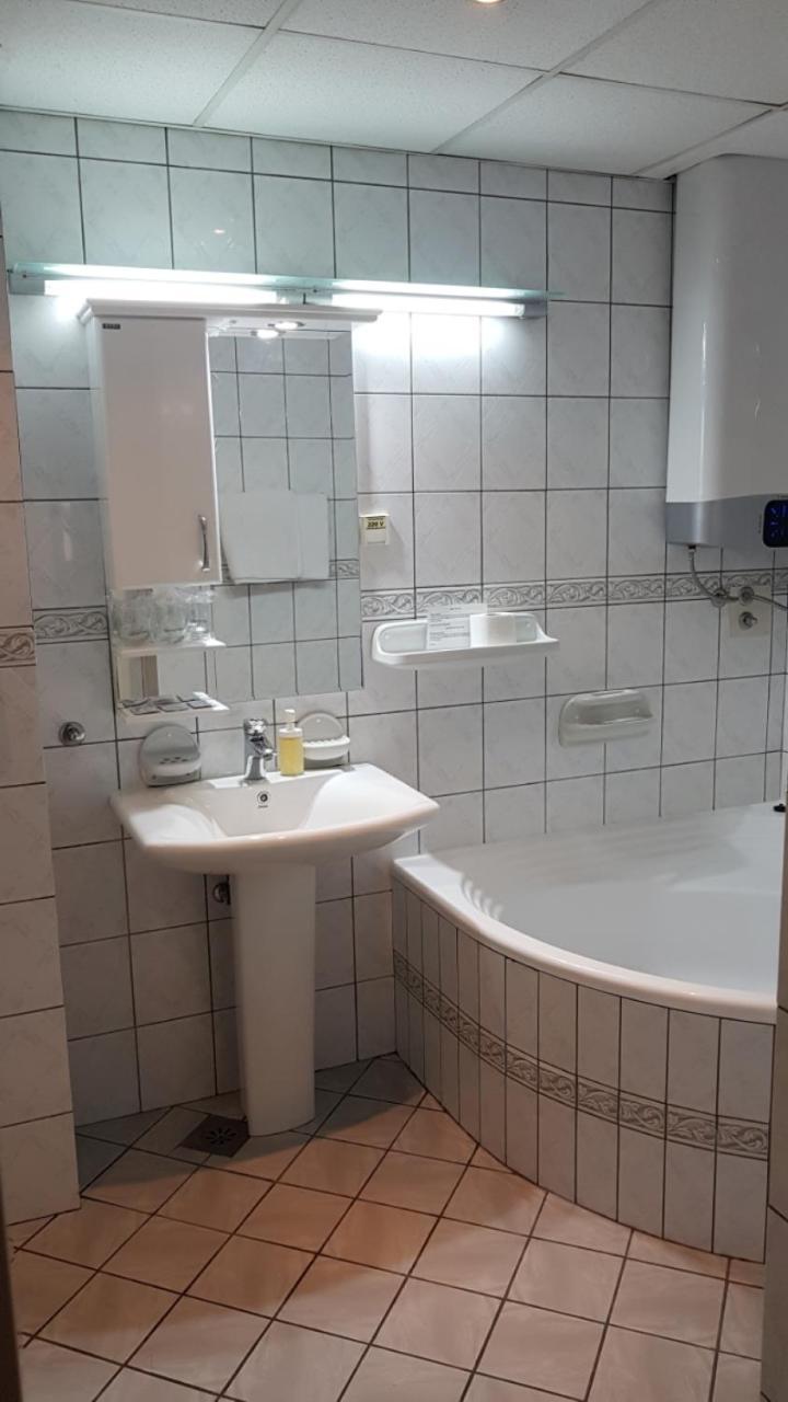 Voyager Bed & Breakfast Novi Sad Exterior photo